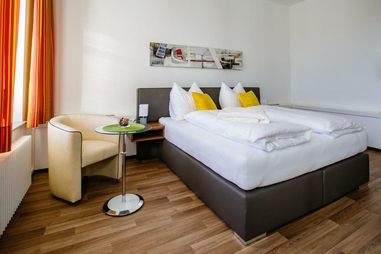 Health Vital Comfort Guestrooms Велс Екстериор снимка