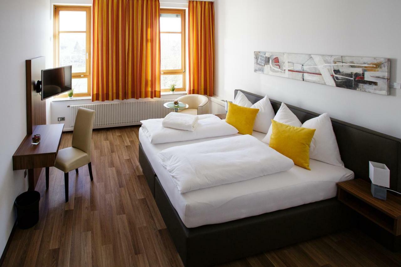 Health Vital Comfort Guestrooms Велс Екстериор снимка